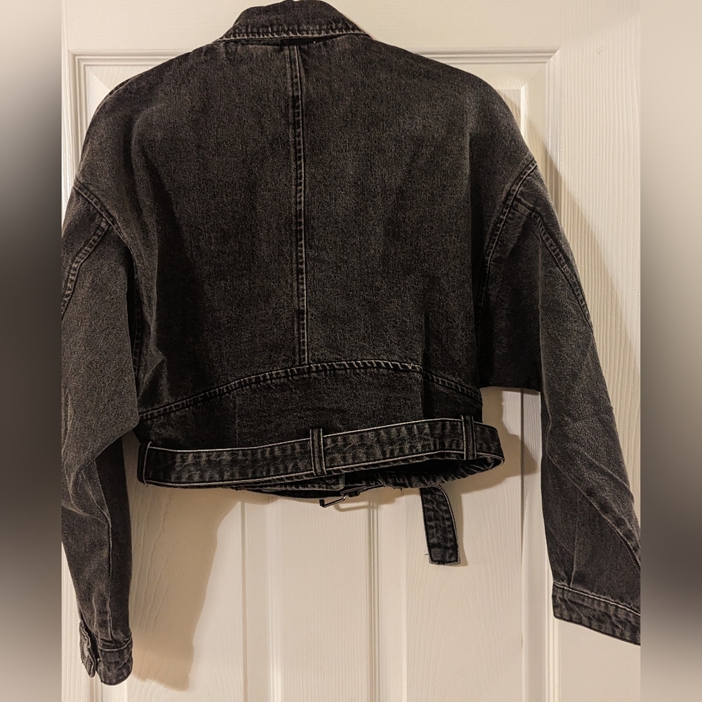 Cropped Jean Jacket - size M - Picture 3 of 4